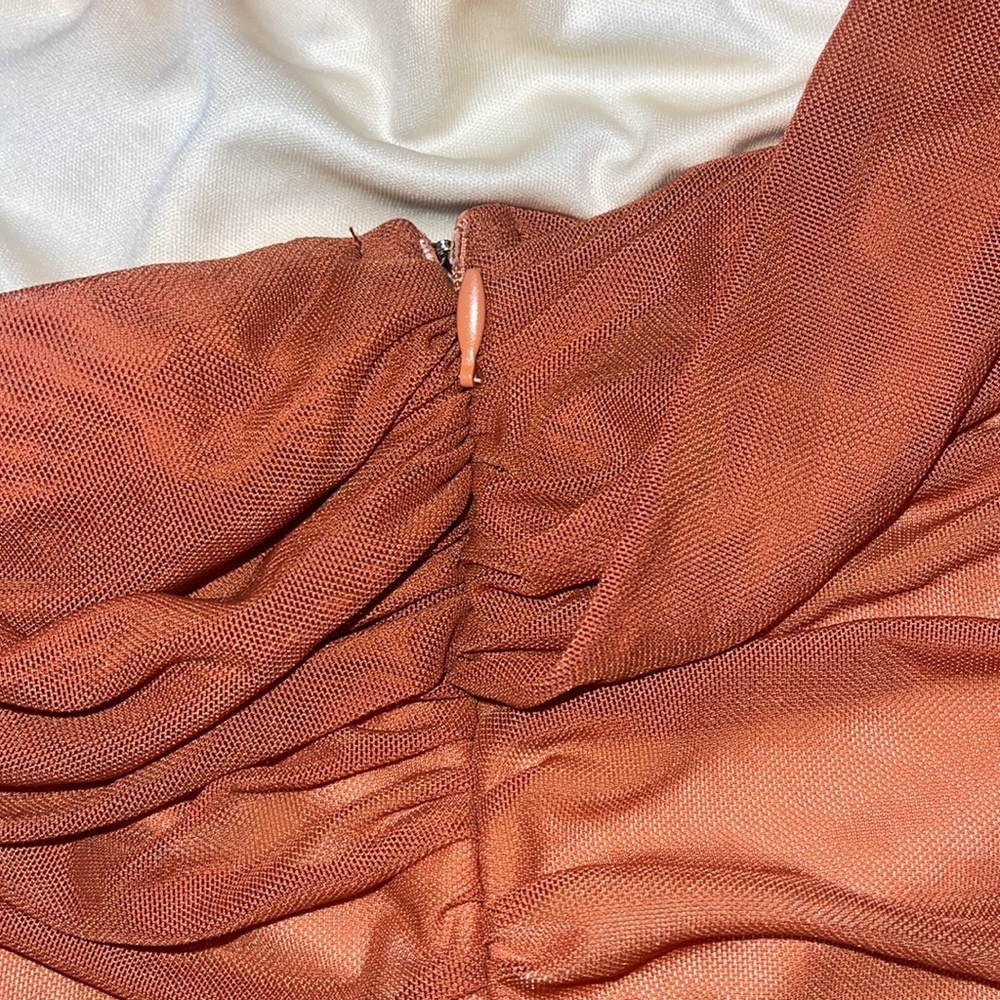 Off-Shoulder Ruched Dress - Picture 9 of 10